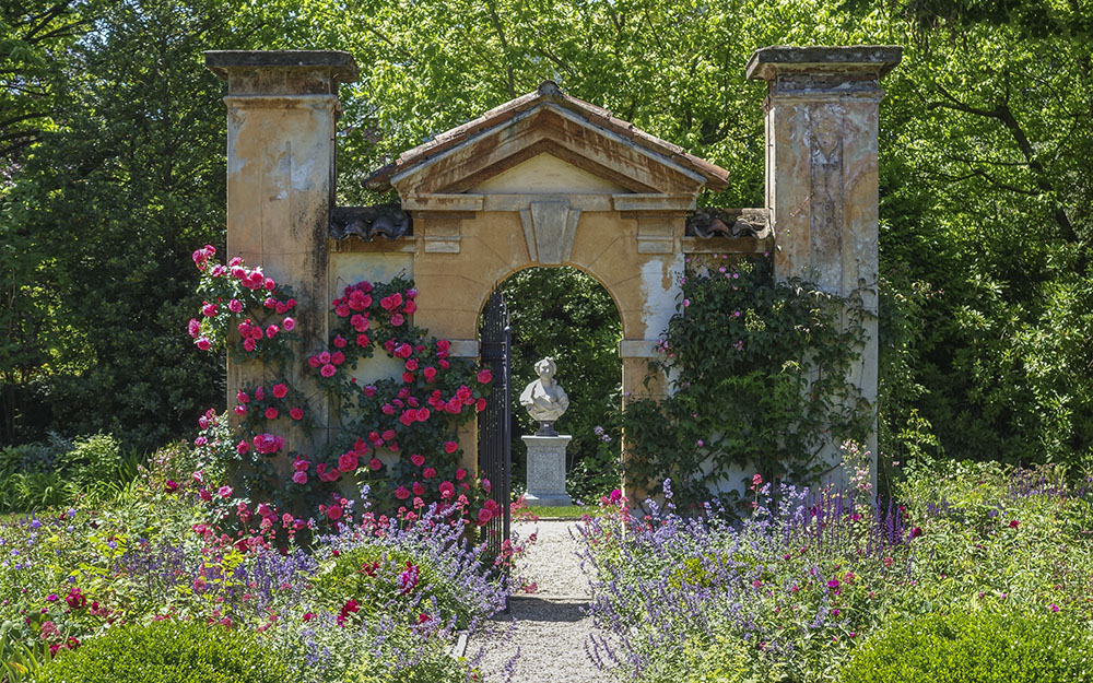 Landscape design at  Villa Balbiano Lake Como