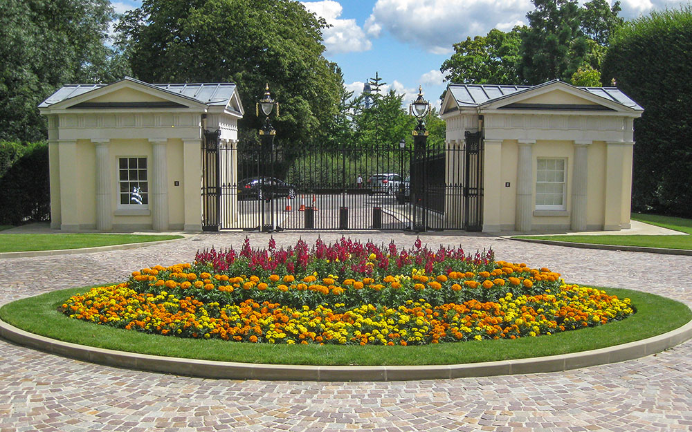 Landscape design at Hanover Lodge London