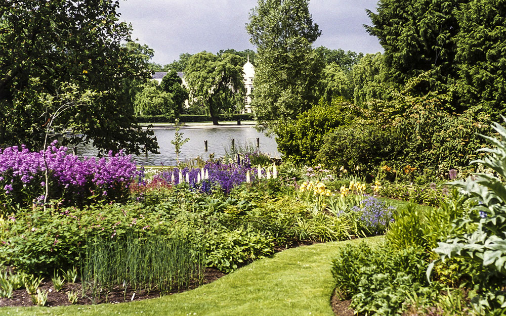 Landscape design at the Holme Regents Park  London