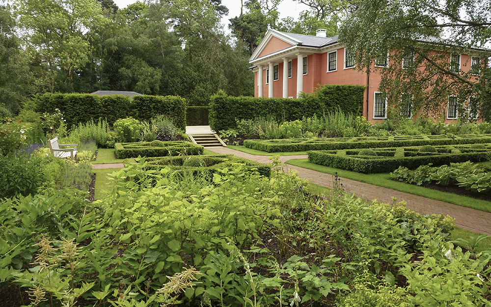 Landscape design at a private garden in Sunningdale